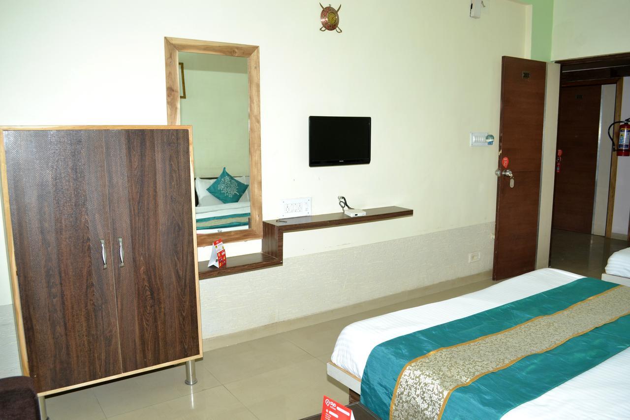 Hotel Nilkanth Residency Gandhinagar Exterior foto
