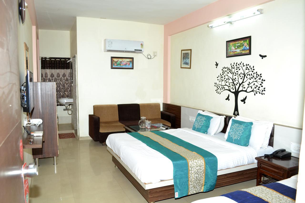 Hotel Nilkanth Residency Gandhinagar Exterior foto