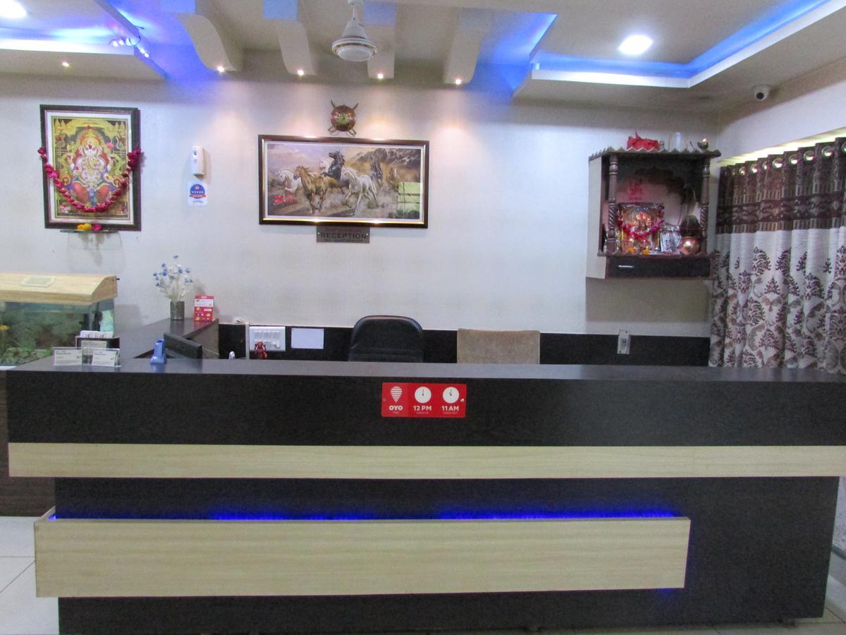 Hotel Nilkanth Residency Gandhinagar Exterior foto