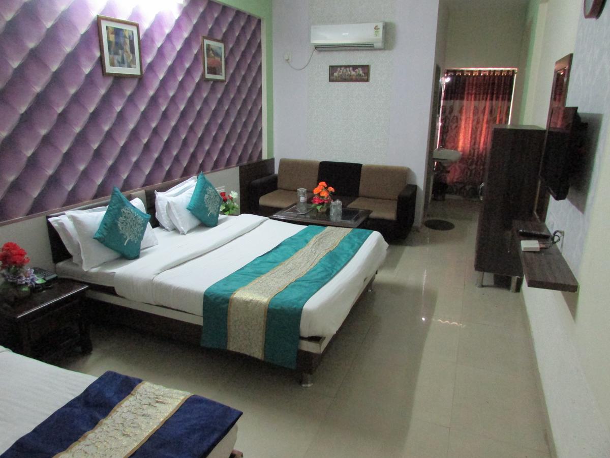 Hotel Nilkanth Residency Gandhinagar Exterior foto