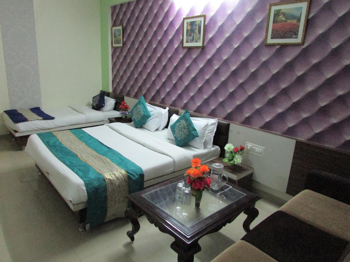 Hotel Nilkanth Residency Gandhinagar Exterior foto